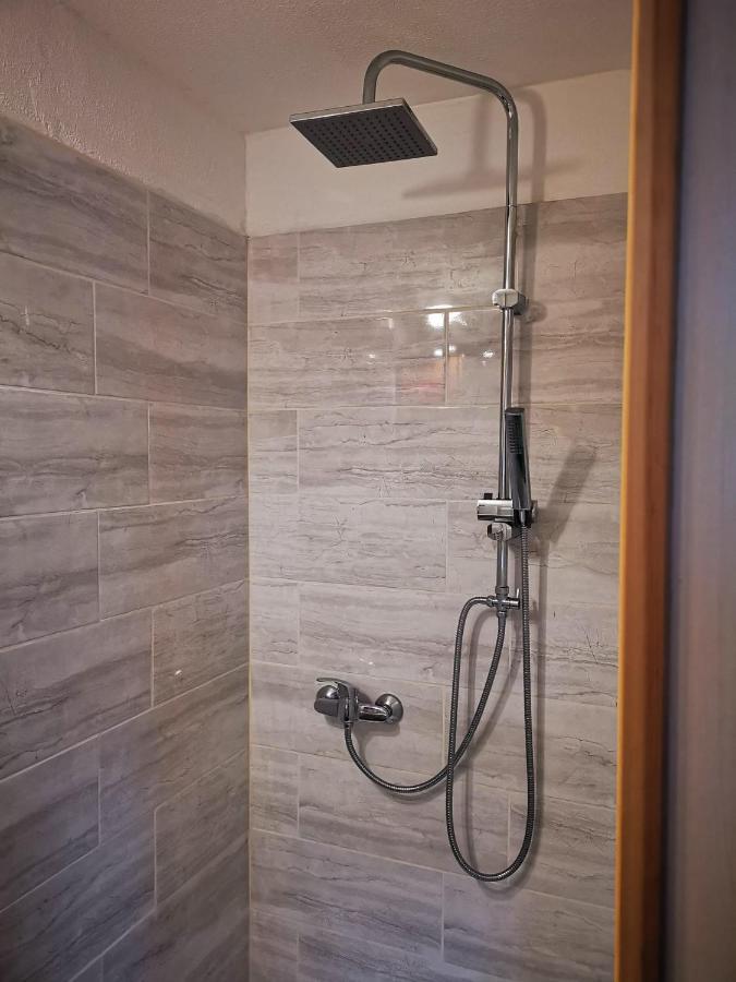 Gehlberger Landhaus Am Schneekopf / Ferienwohnung Suhl Exterior foto