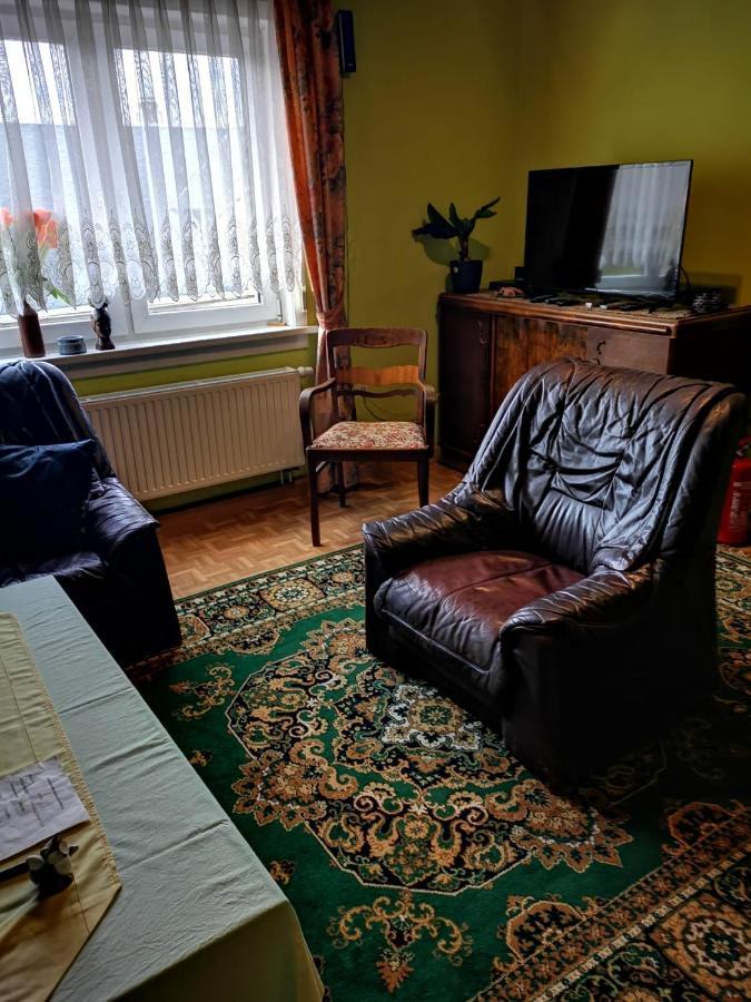 Gehlberger Landhaus Am Schneekopf / Ferienwohnung Suhl Exterior foto